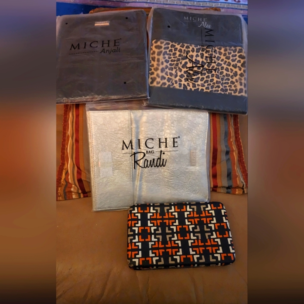 3 Miche Bag Covers & 1 Multi-Colored Clutch